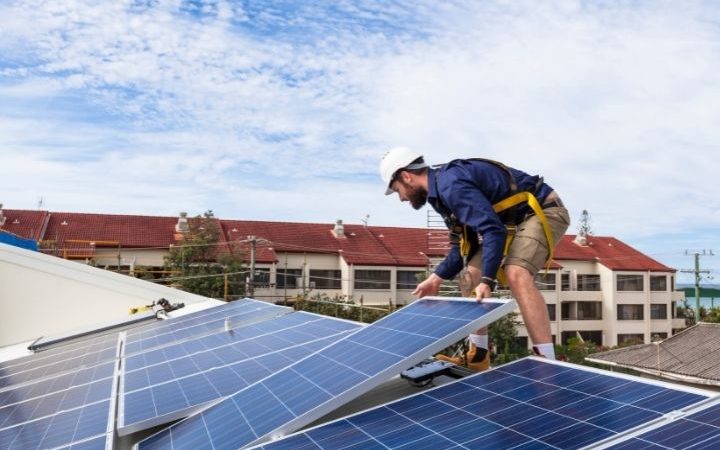 Rooftop Solar Panels: Technology And Applications