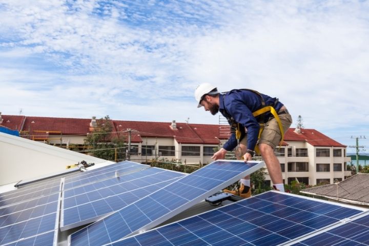 Rooftop Solar Panels: Technology And Applications