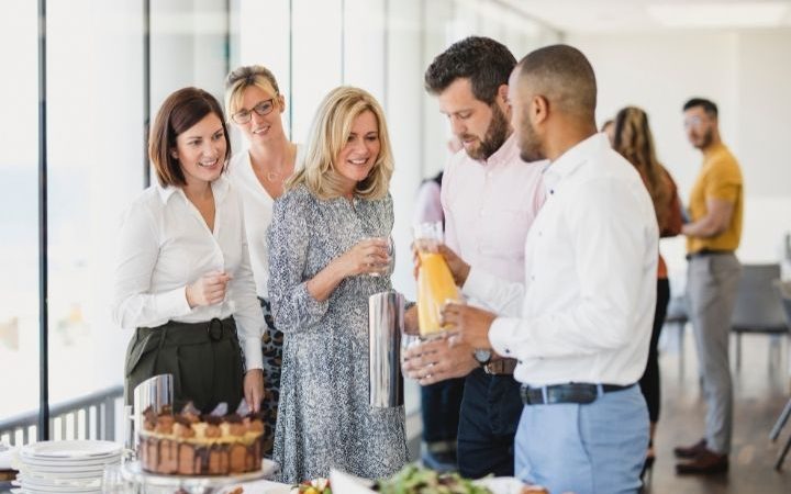 8 Steps To Planning And Managing a Corporate Event