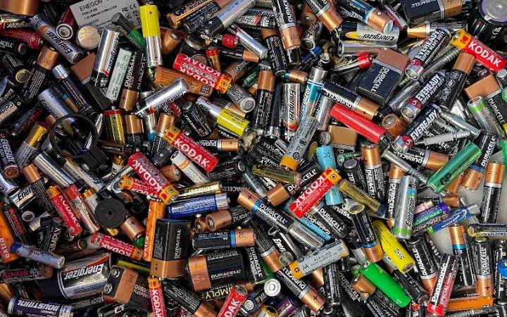 What Are The 7 Ways To Lessen Digital Pollution?