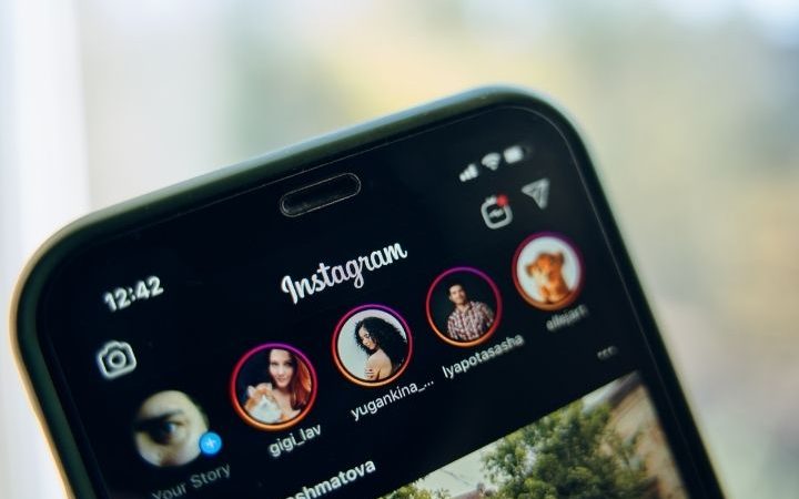 Instagram: How do I add a link to an Instagram Story?