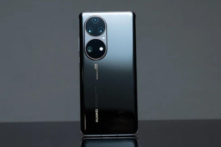 The King Of Photography Returns To The Throne – Huawei P50 Pro Review.