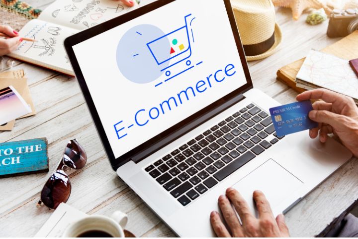 E-commerce: 53% Of Consumers Read 5 Reviews Before Buying