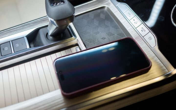 How to Easily Add Wireless Charging Pad for Your Car?